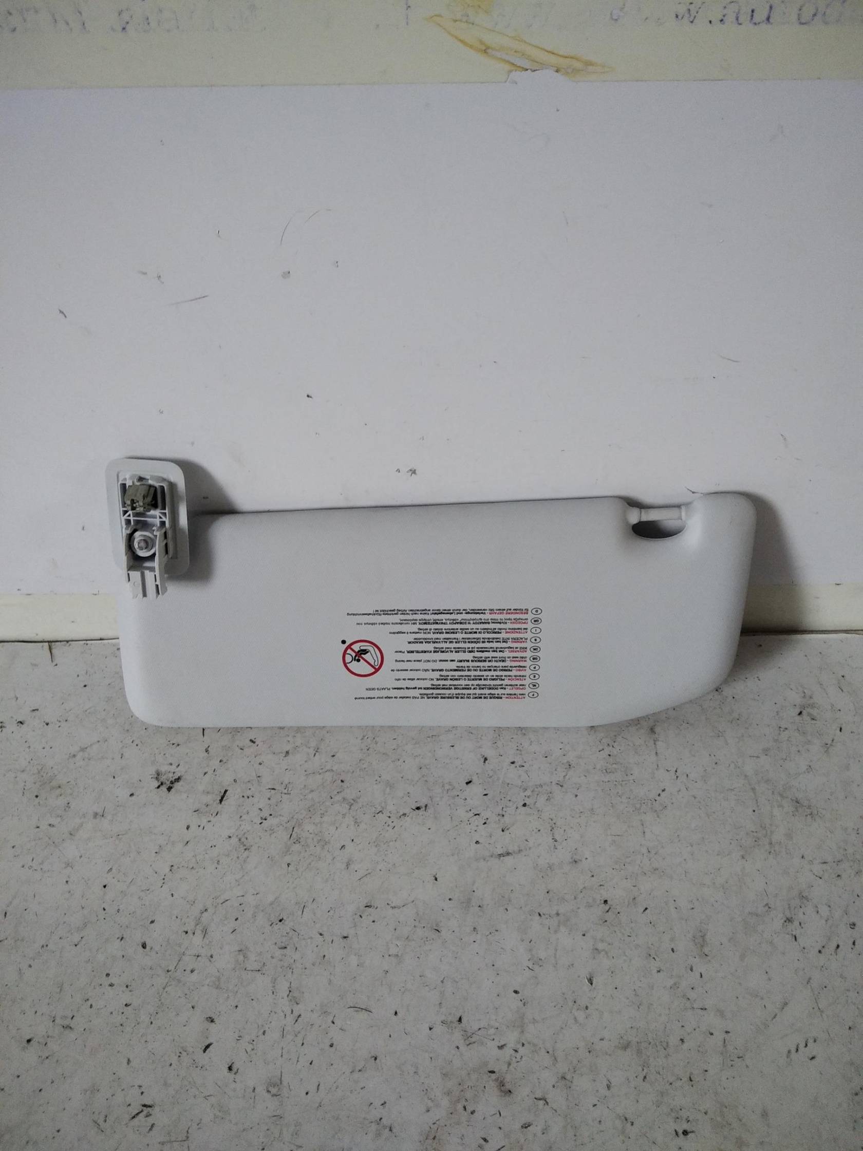 Aletta parasole parabrezza